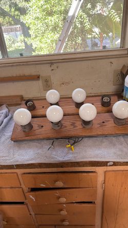 Lámparas para baño de madera