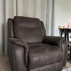 RECLINER CHAIR FOR SALE