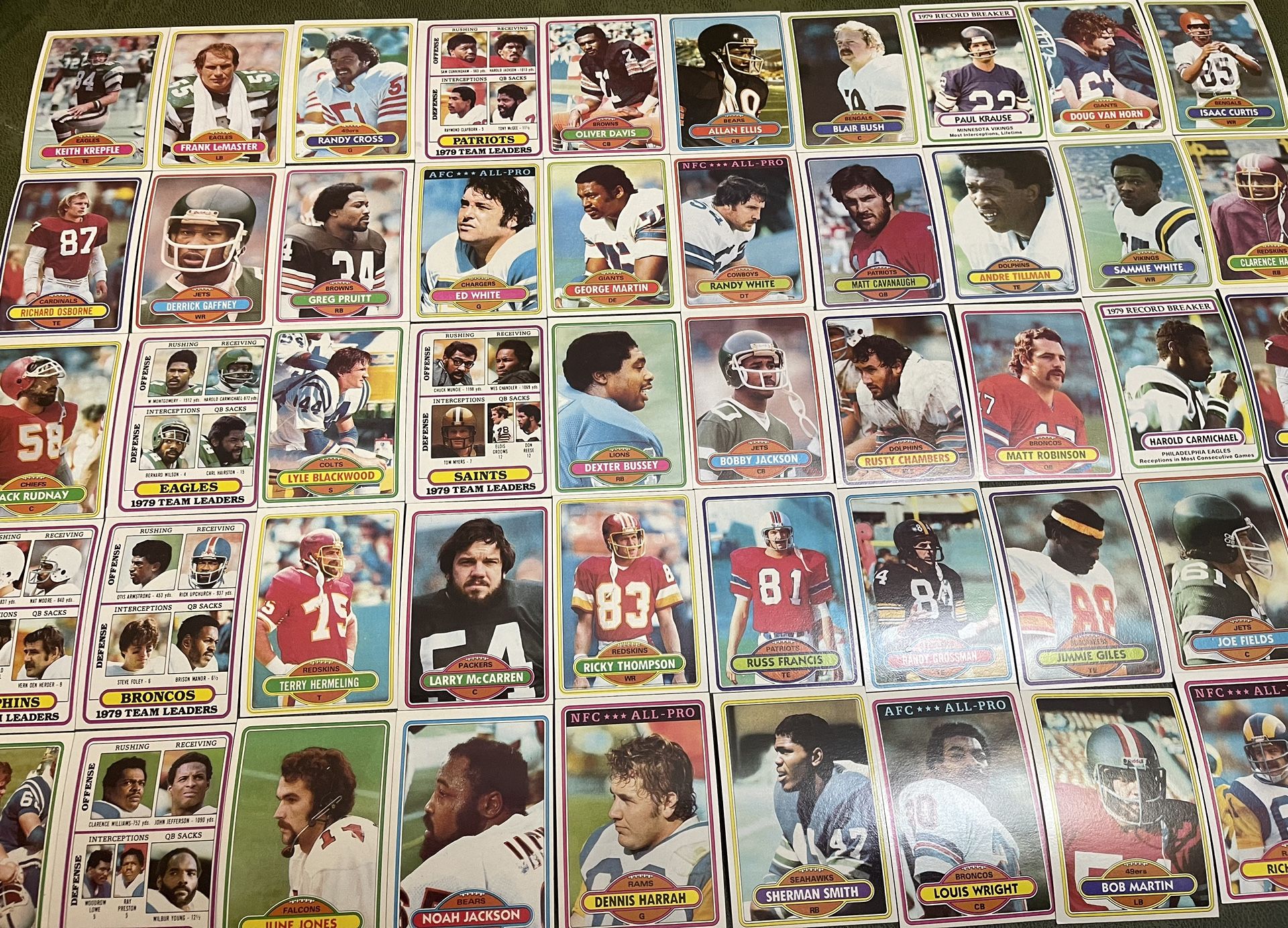Lot of 50 1980 topps football cards #6