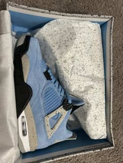Jordan 4 Unc