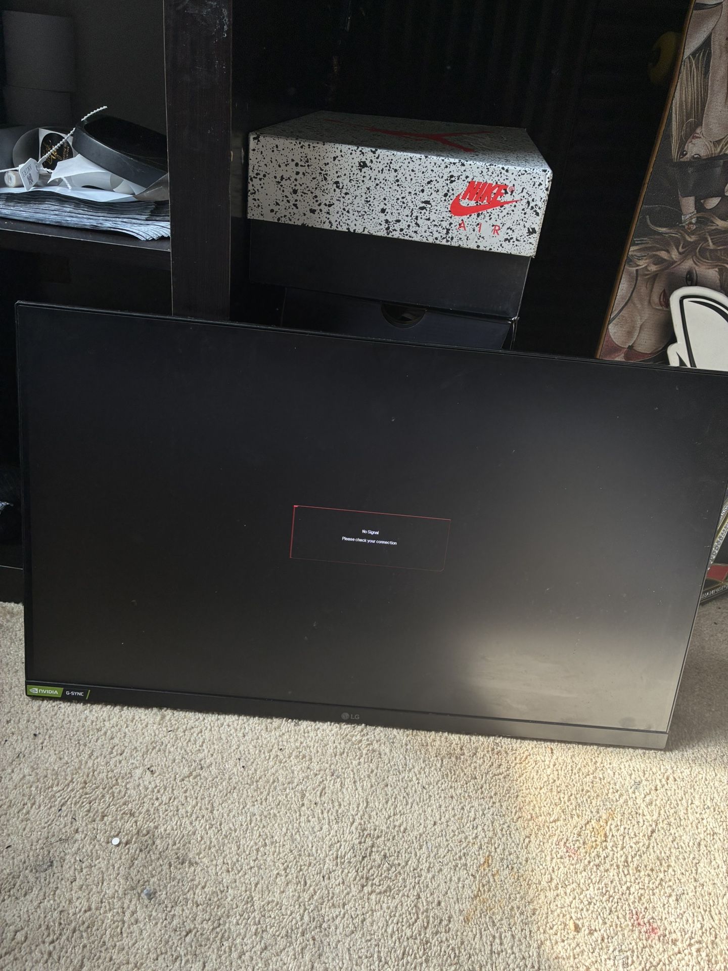 LG UltraGear 27” 1440p 144Hz Gaming Monitor + Desk Mount (G-SYNC)