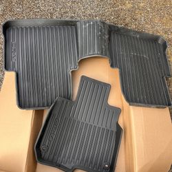 2 Honda CRV all Weather Floor Mats