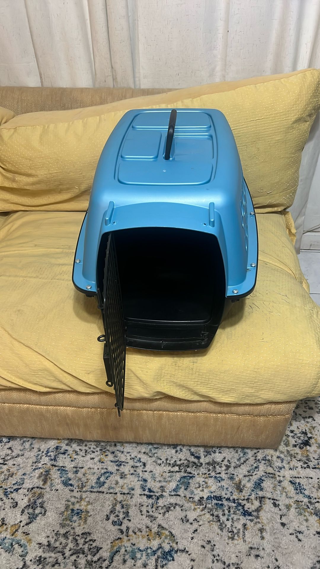 Pet Kennel Small / Medium Dog Crate Plastic, Travel Pet