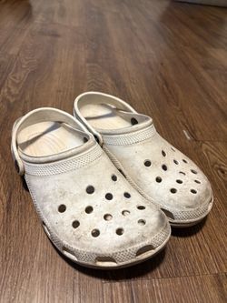 Crocs size 8
