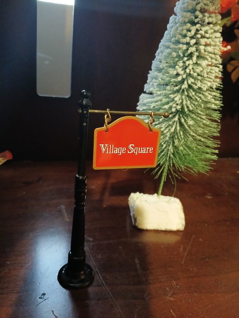 Christmas Village (Village Square)
