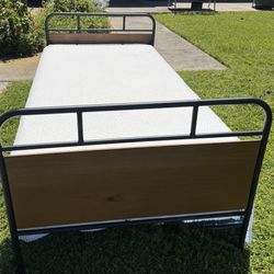 Nice Twin Bed With Good Mattress