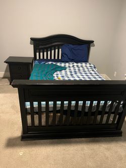 Free bedroom set