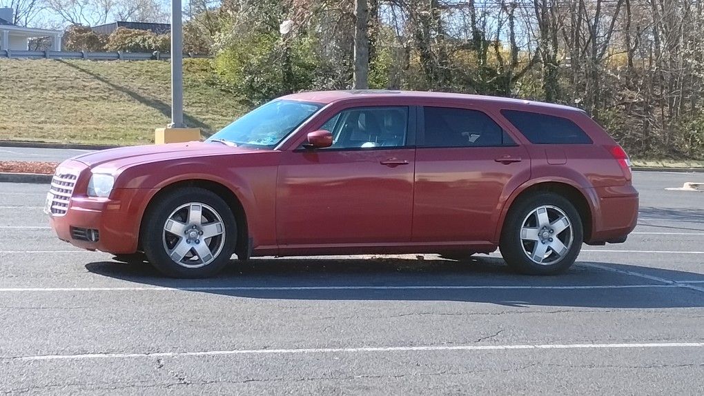 2005 Dodge Magnum