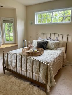 Bedframe - Gold/Silver