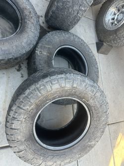 315/70/17 Nitto Ridge Grapplers 