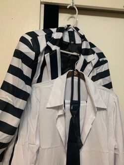 Beetle juice suit, small
