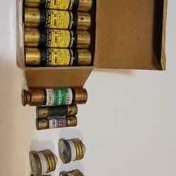 Lot of 18 fuses econ-limit cat no len35, fusetron 2 1/2 amps. FRN 15