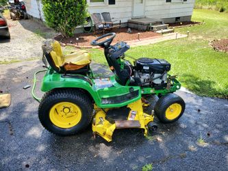John Deere GT 245