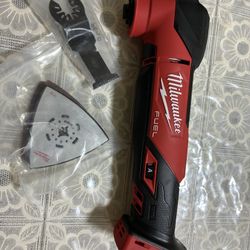 M18 Fuel Milwaukee Multi Tool 