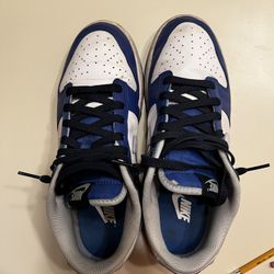 Nike Dunks 