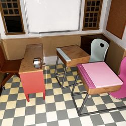 Doll Classroom