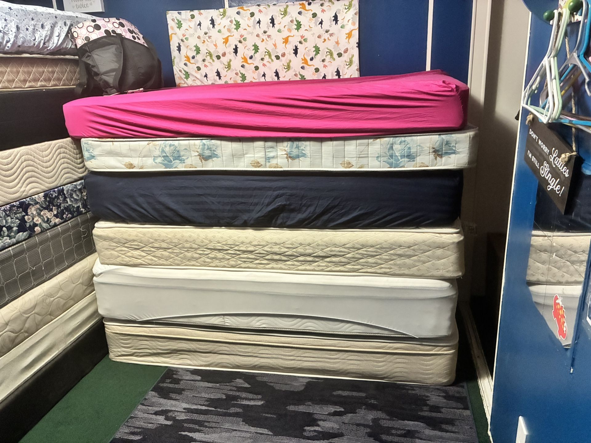 π©·π©· twin mattresses and/or box springs. (Not new) Different prices!!! $135 to $360 - I stock up on these from purchasing them in Seattle and Tri C