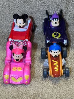 Disney Mickey Mouse & Minnie & Pete die cast Cars Lot Roadster Hotdog