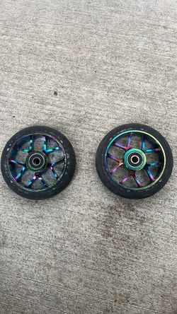 Trick scooter tires
