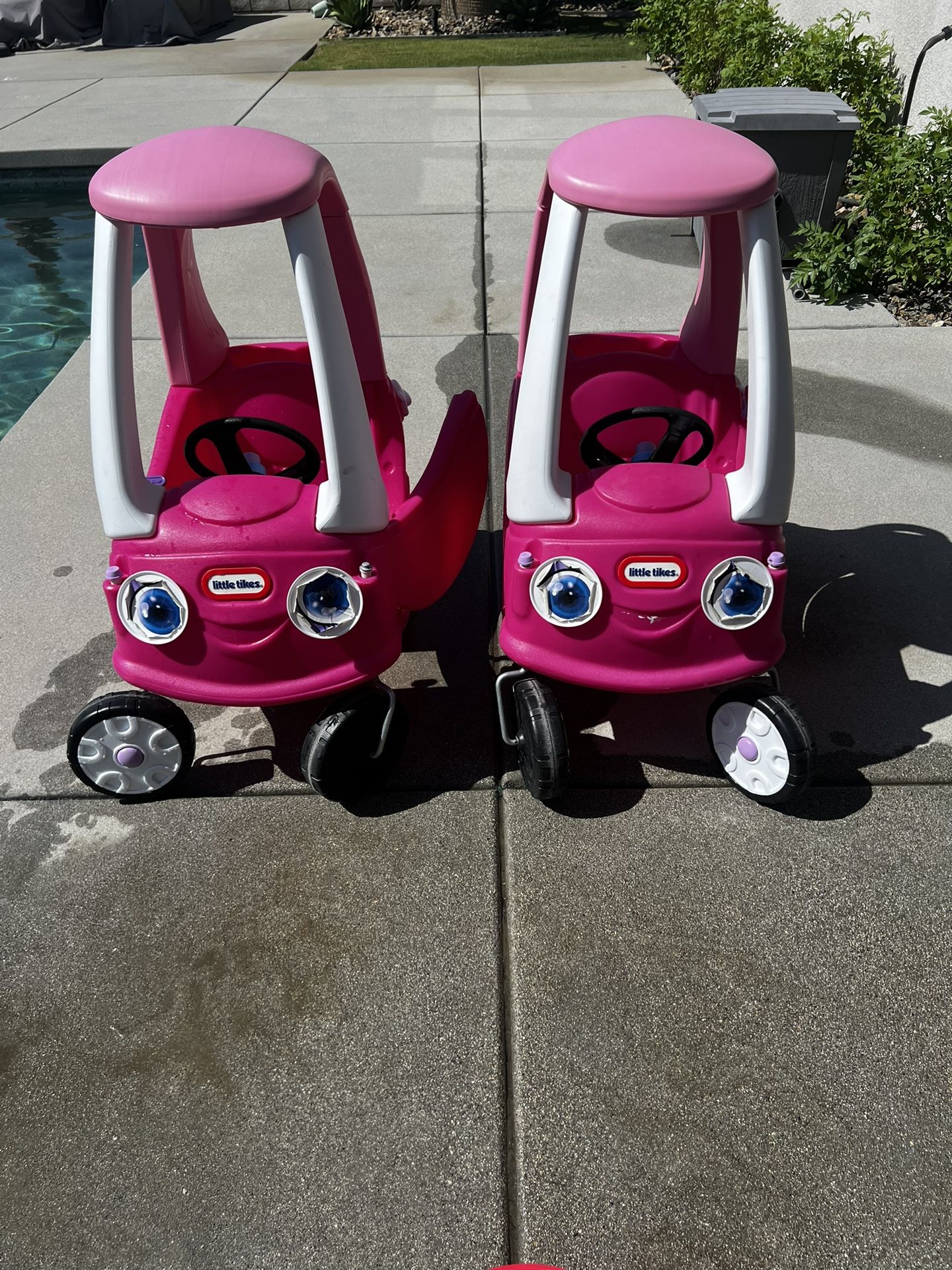 2 Pink Play Cars