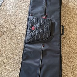 Road Runner RR4K Blvd II Keyboard Bag 76 Key Deep