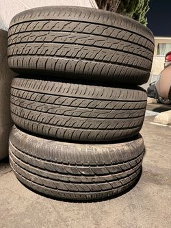 Set de 4 rims and tires Camry