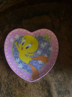 tweety bird heart shape plate