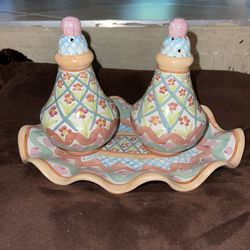 Mackenzie Childs 3 pc set salt and pepper shakers with fluted plate