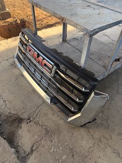 fits 22-26 2024 GMC Sierra Front Grill  2500 HD  OEM