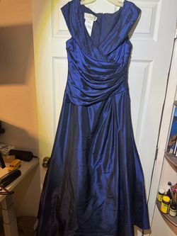 Nice taffeta royal blue gown - floor length