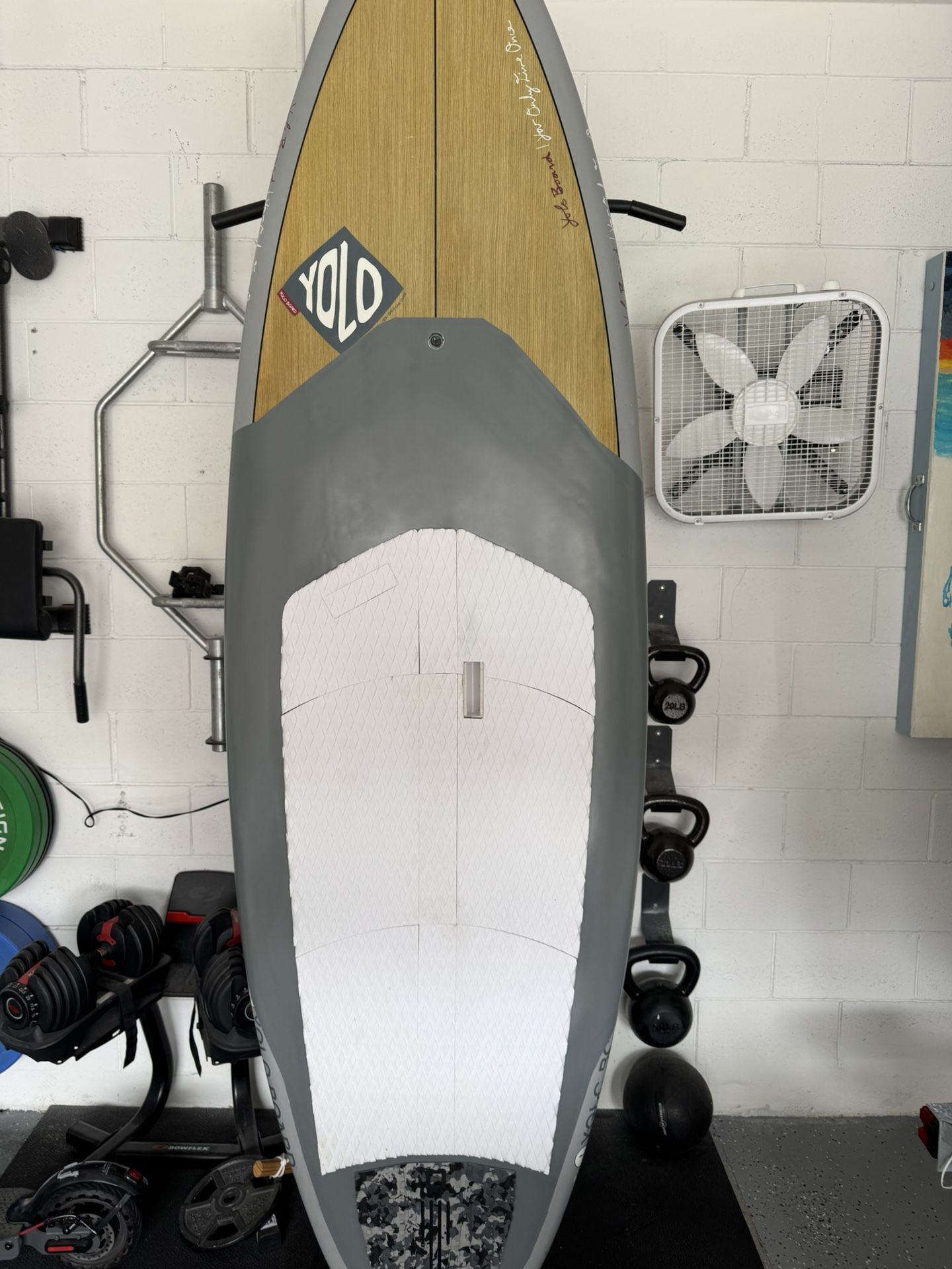 YOLO Paddle board w/ Paddle & Leash