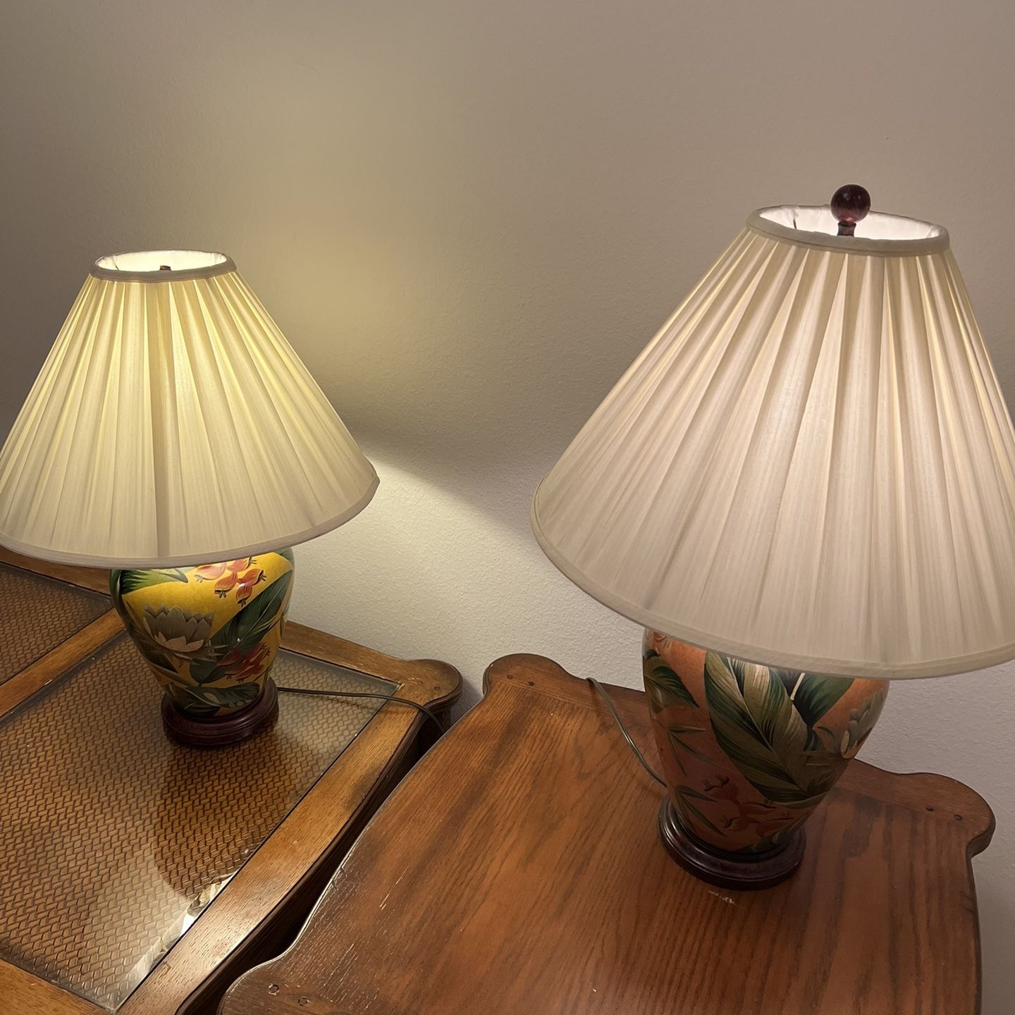 Vintage 90s 2 Table Lamps for Sale in Davenport, FL - OfferUp