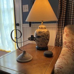 Beautiful Williamsburg Pottery Vintage Rowe Salt Glaze Tall Candle Holder