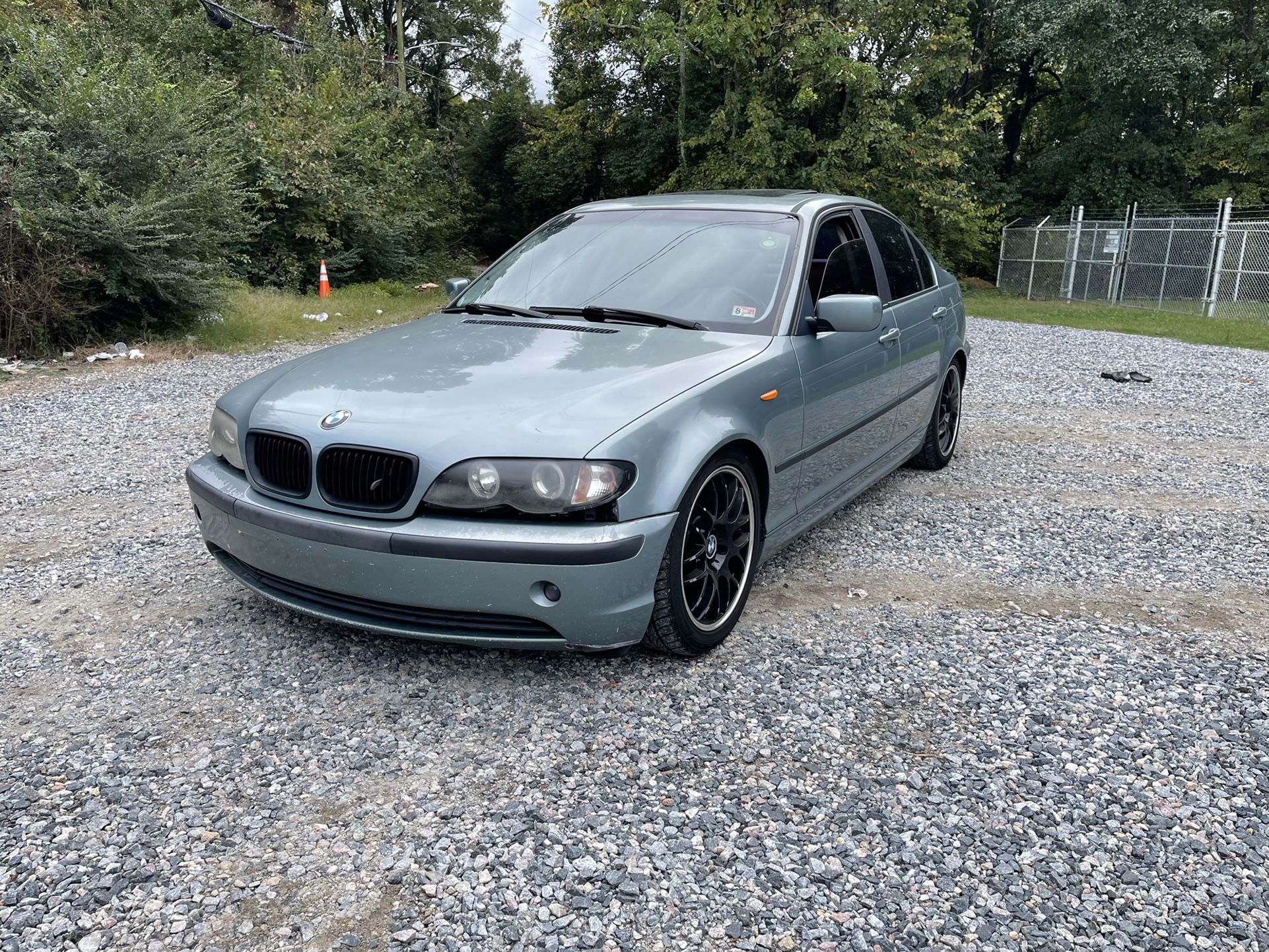 2002 BMW 325i