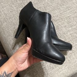 Size 8 1/2 Heels 
