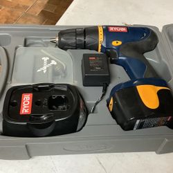 Ryobi 7.2V Cordless Drill Driver Kit with Hard Case & Charger
