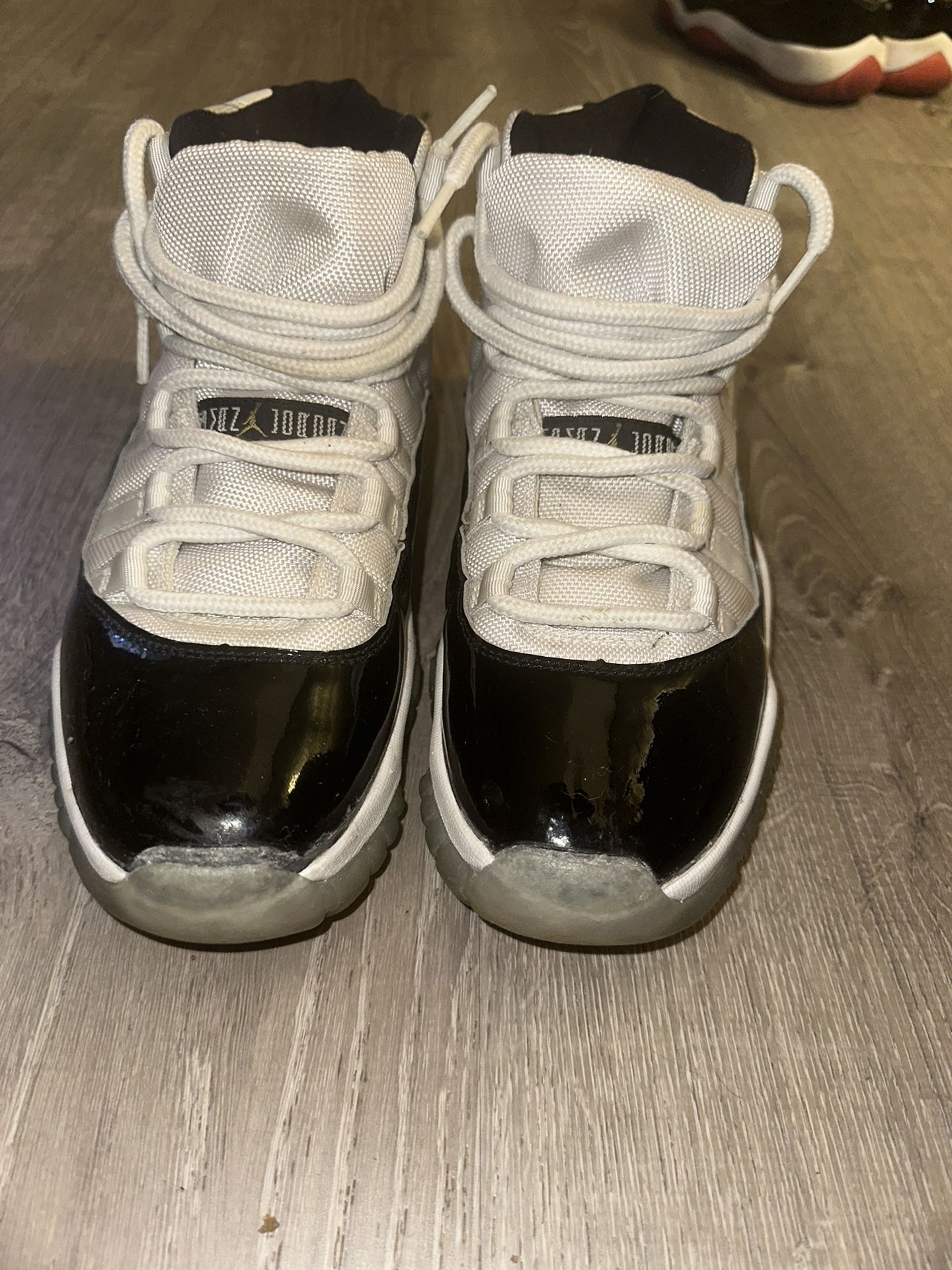 Jordan 11 Concord OG Size 7.5