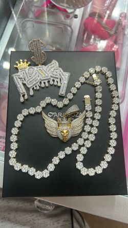 Iced out chain gold plated chain 100$