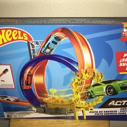 Hot Wheels Power Loops Brand New In Package 