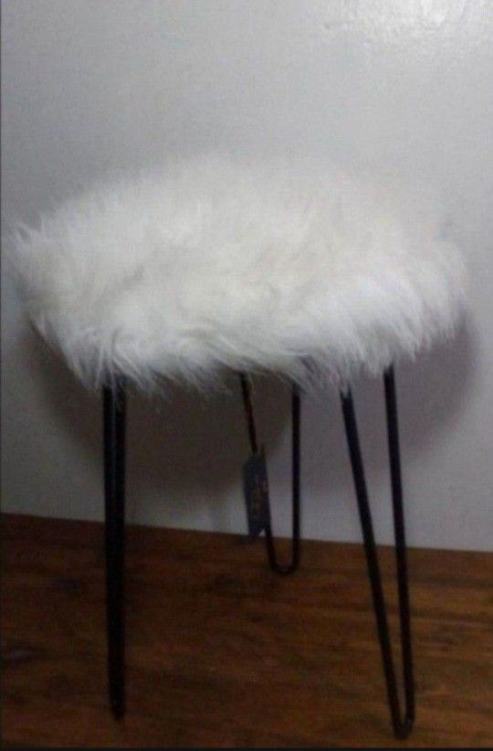 TAINOKI COLLECTION LUXURY FURNITURE FUR VANITY STOOL
