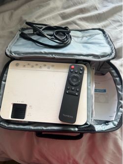 Vankyo projector