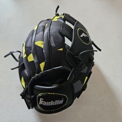 Franklin Digitek 22865-8 Right-Handed Neon Yellow & Black Baseball Glove 8”