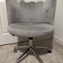 Vanity / Office Chair
