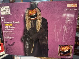Home Accents 7ft. LED Guardian Of The Gourds . New In Box