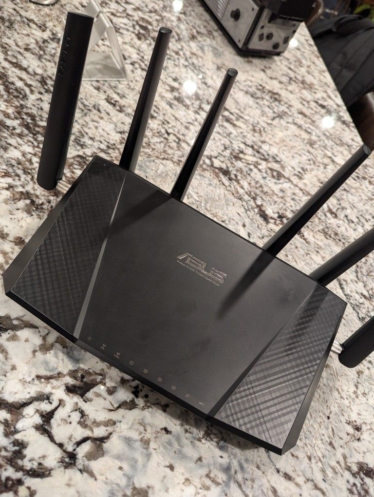 ASUS AC3200 Tri-Band Gigabit WiFi Router