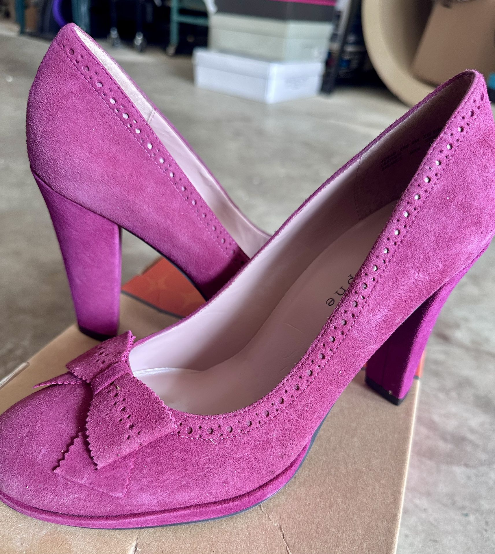 Ostrophe - Pump. 9M - Used- Not In Box