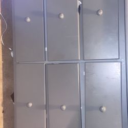 Grey Dresser 