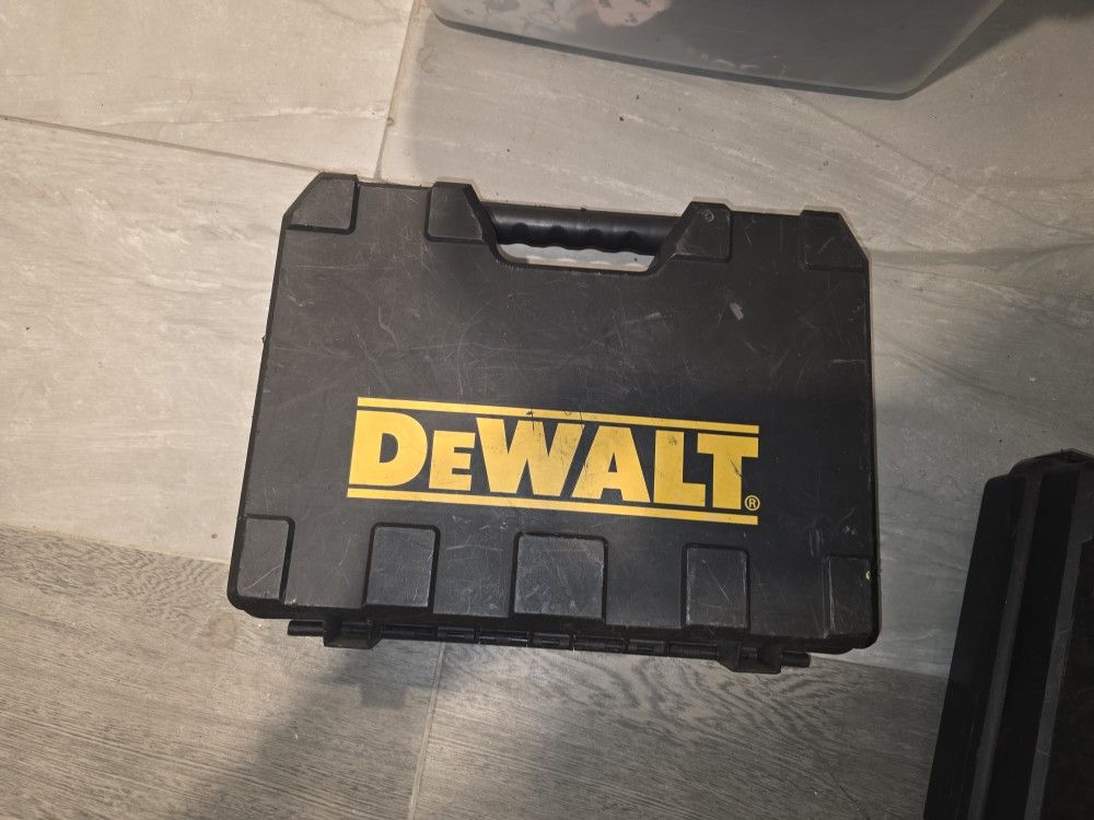 Dewalt Drill Set