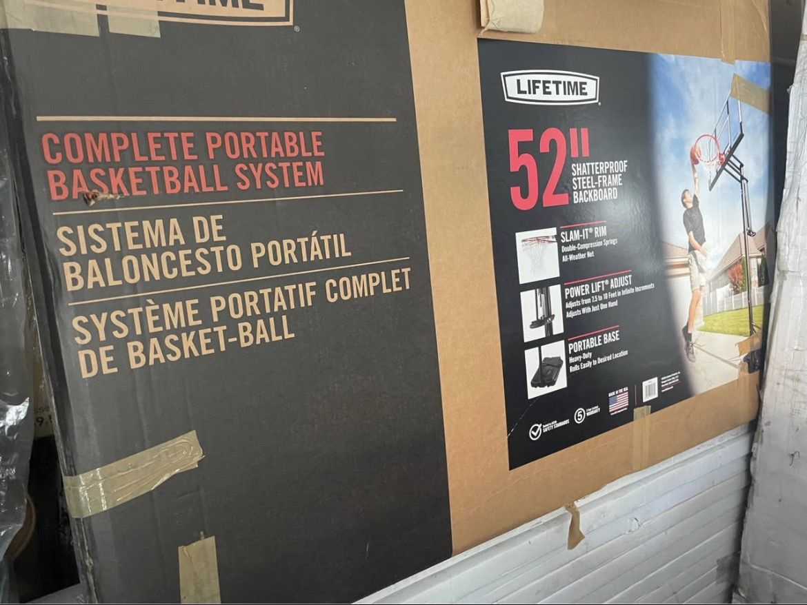 Lifetime 52 Inch Portable Basketball Hoop (Delivery Available) 💥💥