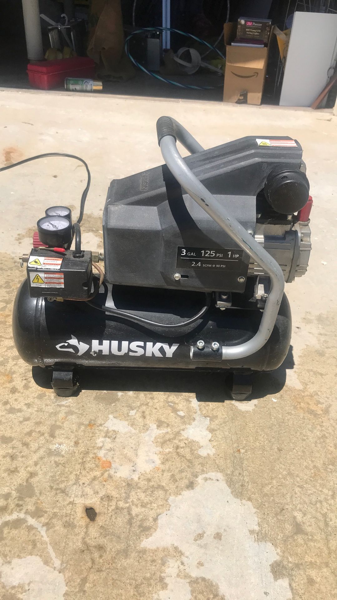 Air Compressor Husky 3 Gal